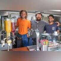 גולן דיגורקר, משה כהן וידידיה כהן. | יוסי אלוני