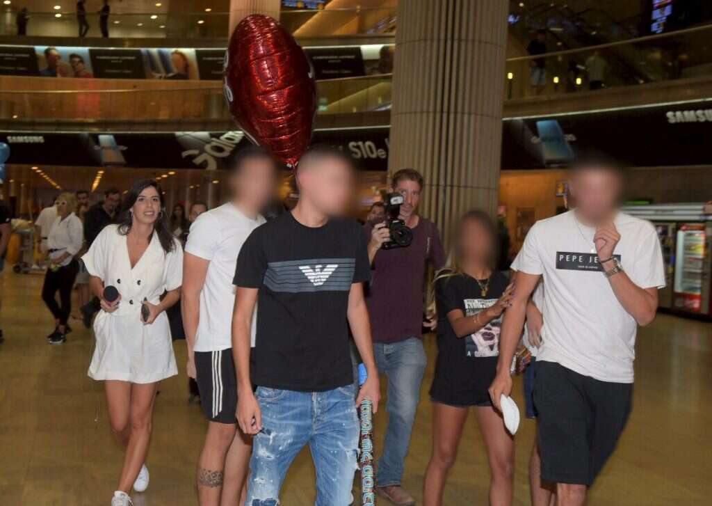 חינוך באמצעות "האנטומיה של גריי". הנערים מפרשת איה נאפה שבים לישראל. | יוסי זליגר