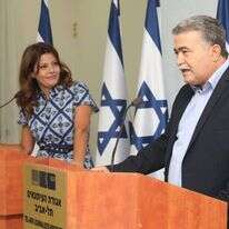 עמיר פרץ ואורלי לוי-אבקסיס. | גדעון מרקוביץ