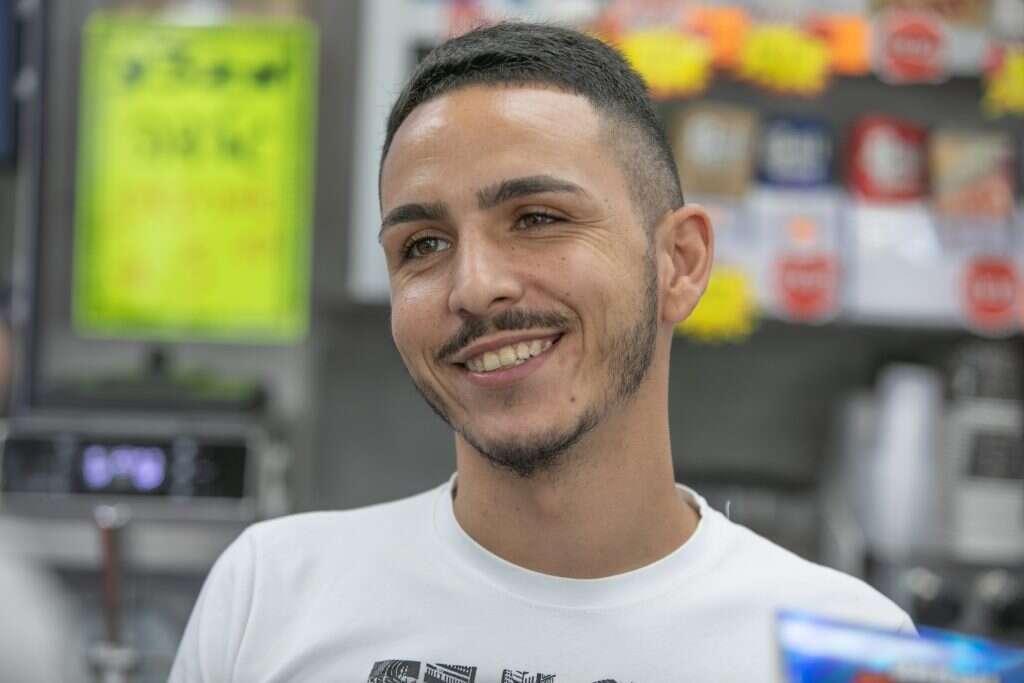 שלום ג'רבי. | יוסי אלוני