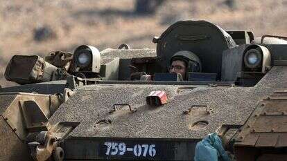 רכב משוריין ישראלי בתרגיל בגבול הצפון. | EPA