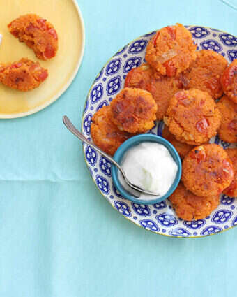 קציצות קוסקוס אדומות. | אפרת ליכטנשטט קציצות קוסקוס אדומות. | אפרת ליכטנשטט