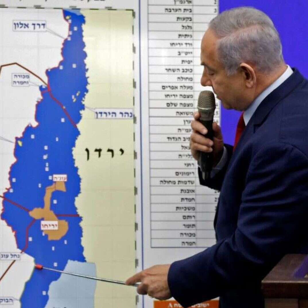 בנימין נתניהו מציג את תוכניתו להחלת הריבונות בבקעת הירדן | AFP בנימין נתניהו מציג את תוכניתו להחלת הריבונות בבקעת הירדן | AFP
