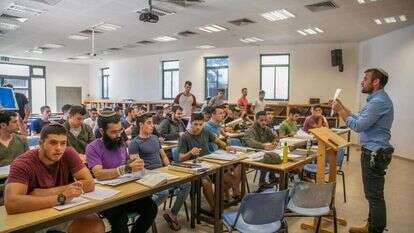 שיעור תורה במכינה. אילוסטרציה. | יוסי אלוני