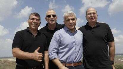 ראשי כחול לבן. | יהודה פרץ