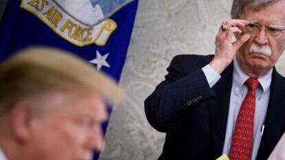 בולטון וטראמפ. | AFP בולטון וטראמפ. | AFP