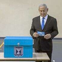 נתניהו מצביע. | AFP