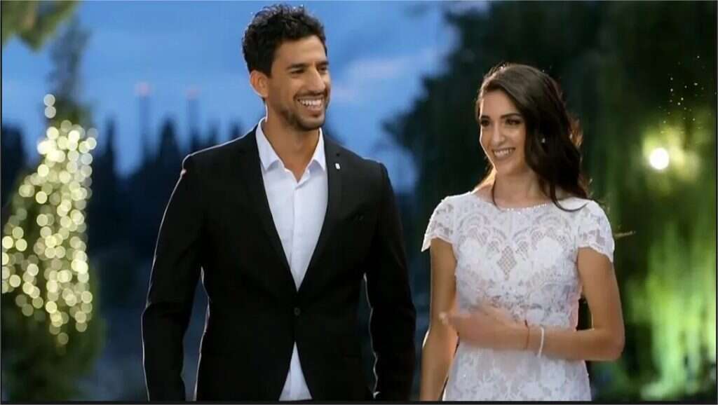 חתונה ממבט ראשון. | מסך