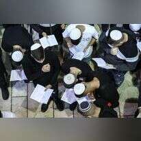 אמירת סליחות בכותל המערבי. אילוסטרציה | דוד כהן, פלאש 90