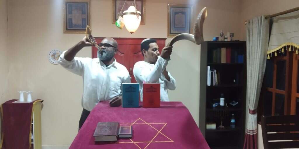 הכנות באינדונזיה. | באדיבות: מכון שטראוס עמיאל, רשת אור תורה סטון הכנות באינדונזיה. | באדיבות: מכון שטראוס עמיאל, רשת אור תורה סטון