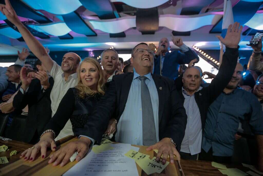 משה ליאון חוגג את היבחרו לראשות עיריית ירושלים. | אורן בן-חקון