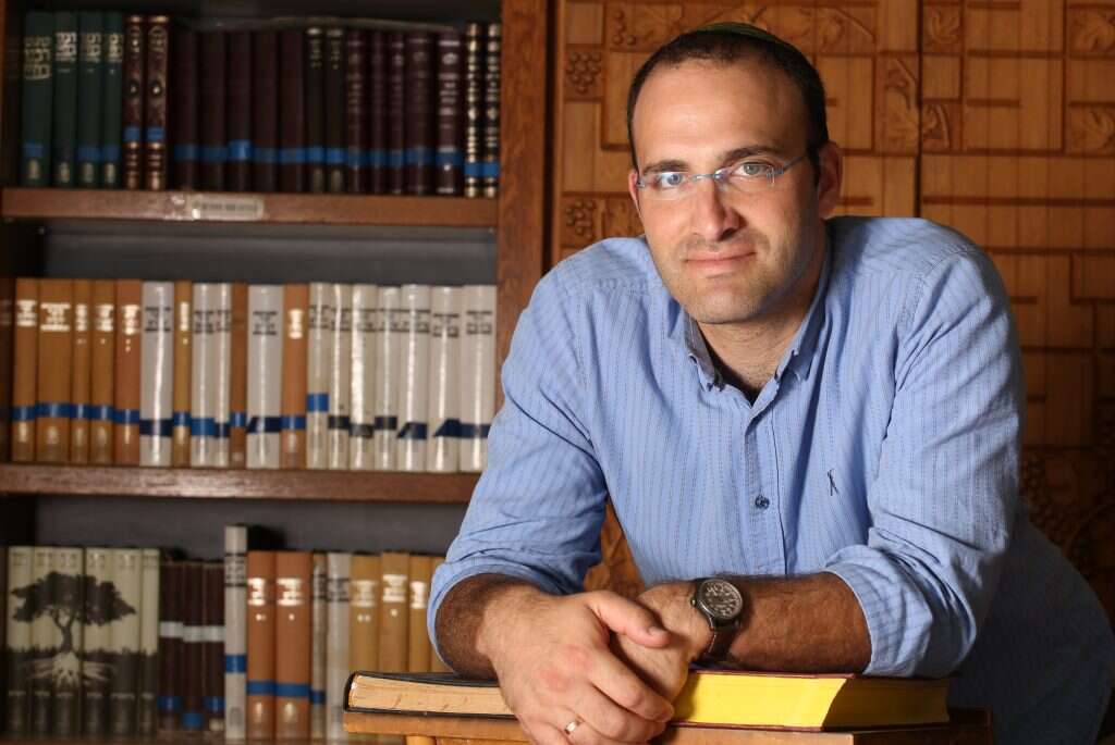 הרב אילעאי עופרן. | מרים צחי