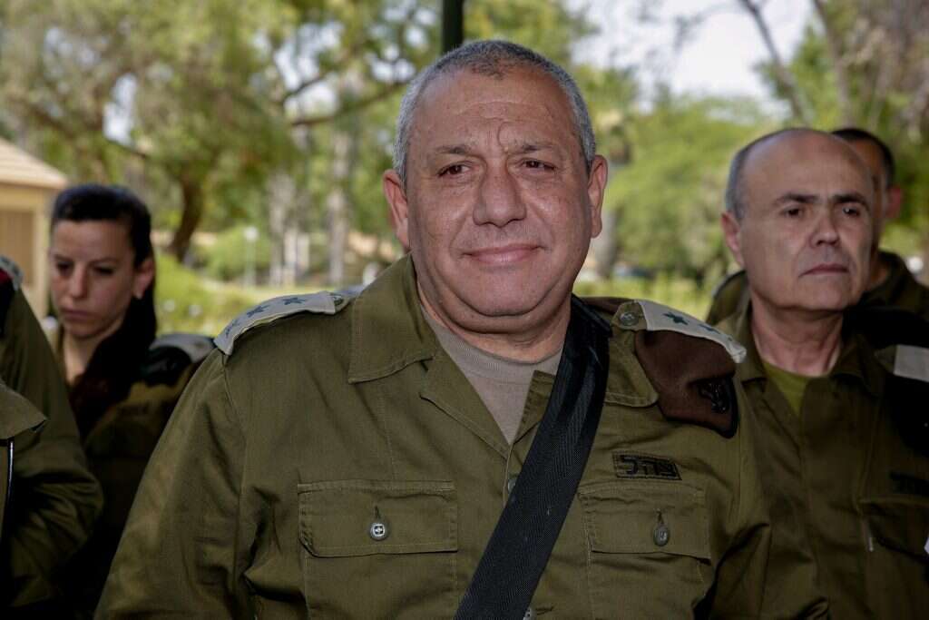 אייזנקוט. | יהודה פרץ