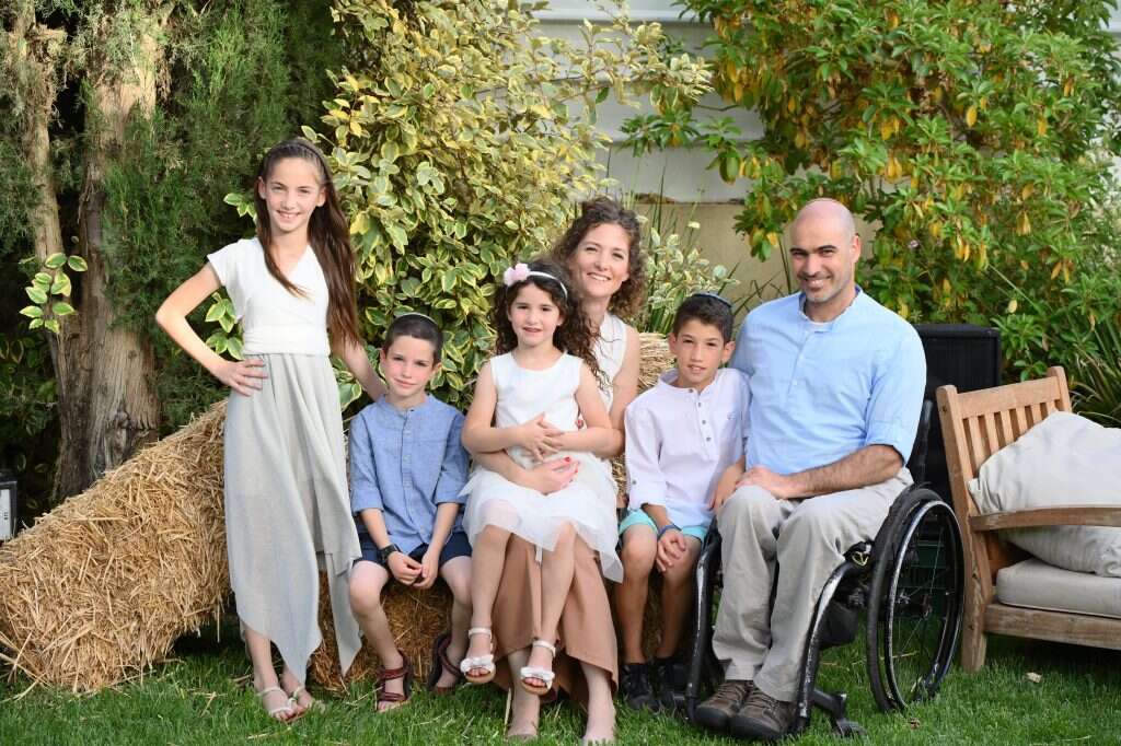 משפחת בן־טולילה. | תומר בן שלוש משפחת בן־טולילה. | תומר בן שלוש