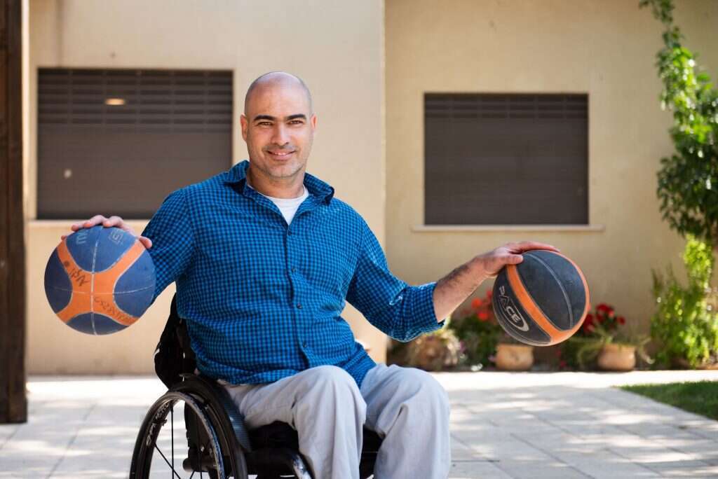 רועי בן טולילה. | אביטל הירש רועי בן טולילה. | אביטל הירש