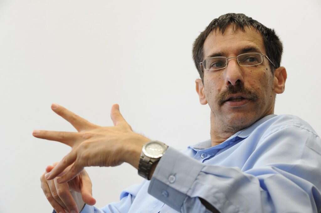 אורי אורבך. | ראובן קסטרו