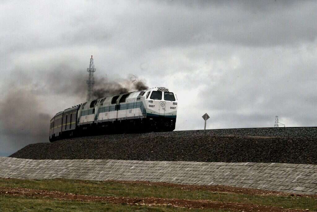 4,000 ק"מ בתוך 45 שעות. רכבת השמיים בין בייג'ינג ללהאסה. | AFP