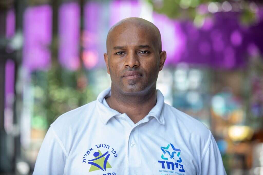 ברק אברהם. | יוסי אלוני ברק אברהם. | יוסי אלוני