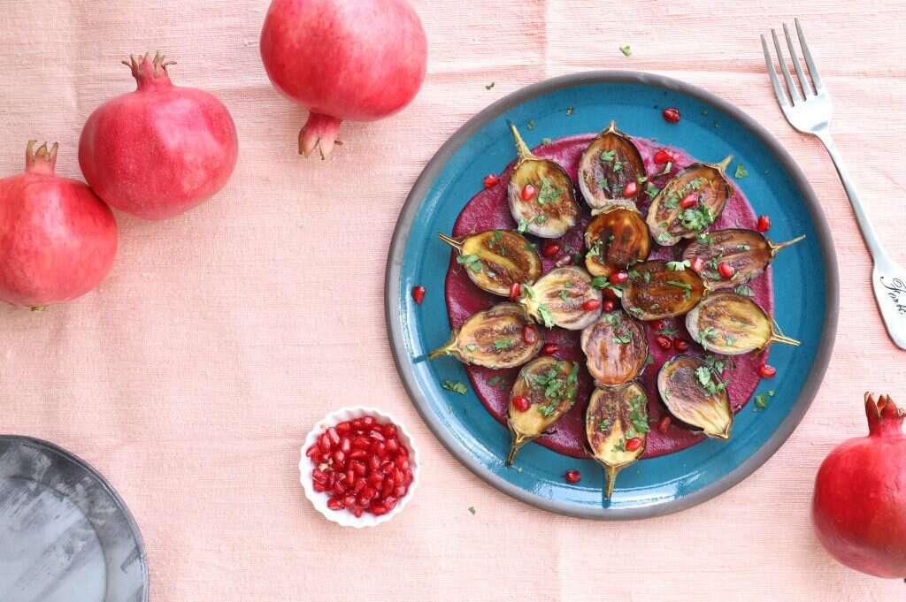 חצילים עם טחינה-סלק. | אפרת ליכטנשטט