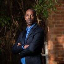 עו"ד אווקה (קובי) זנה. | אריק סולטן