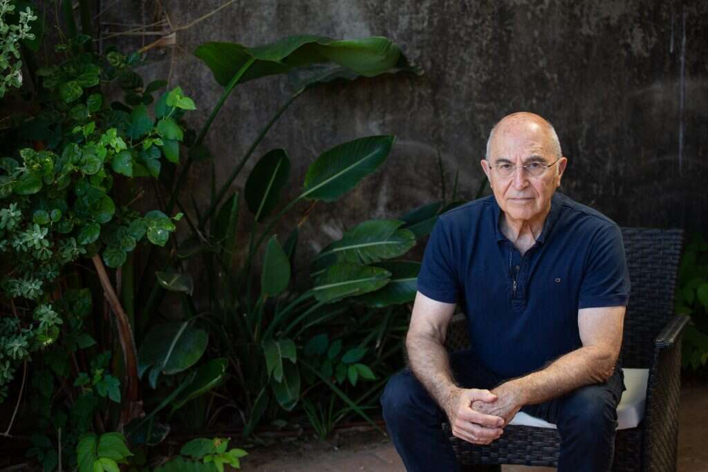 הכיר את הנושא מגיל צעיר. פרופ' רוקאווי. | אבישג שאר-ישוב