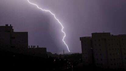 סופת ברקים. | EPA