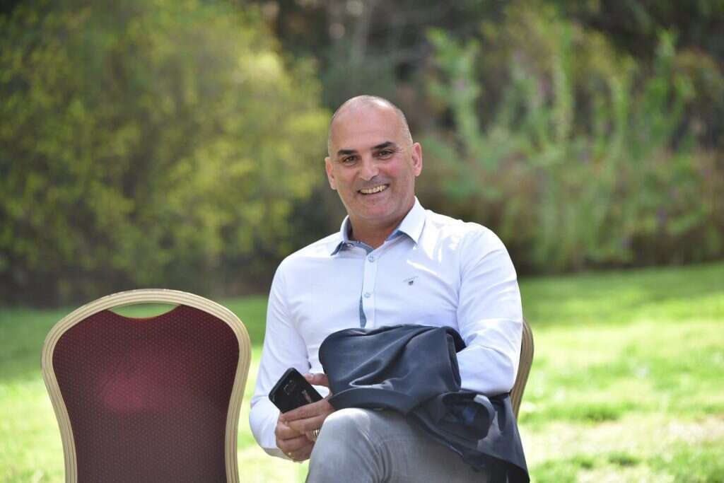 הייתה זכות לשחק איתו. אלון חזן הייתה זכות לשחק איתו. אלון חזן