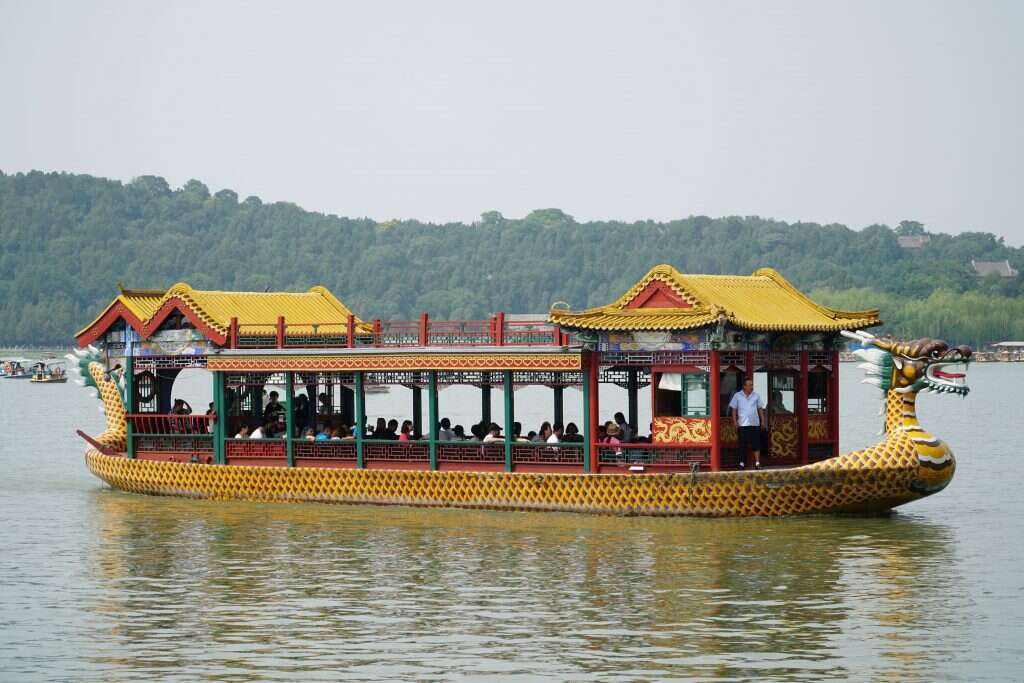 האיים הצפים באגם טיטיקקה. קרדיט: מאיר אלפסי