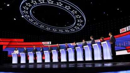 המועמדים על בימת העימות הדמוקרטי באוהיו, בשבוע שעבר. | גטי אימג'ס