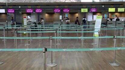 דלפקי הצ'ק-אין של הטיסות ליפן. שדה התעופה הבינלאומי אינצ'ון. | EPA