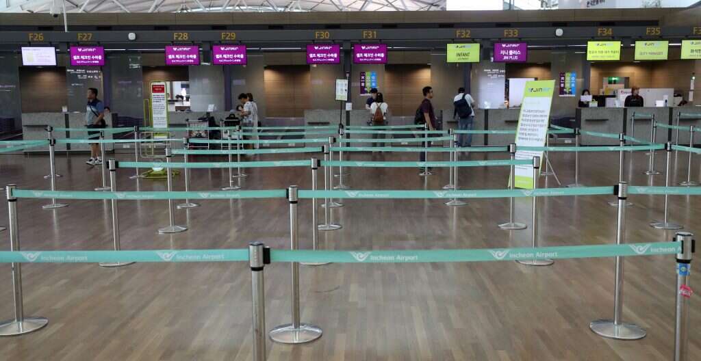 דלפקי הצ'ק-אין של הטיסות ליפן. שדה התעופה הבינלאומי אינצ'ון. | EPA