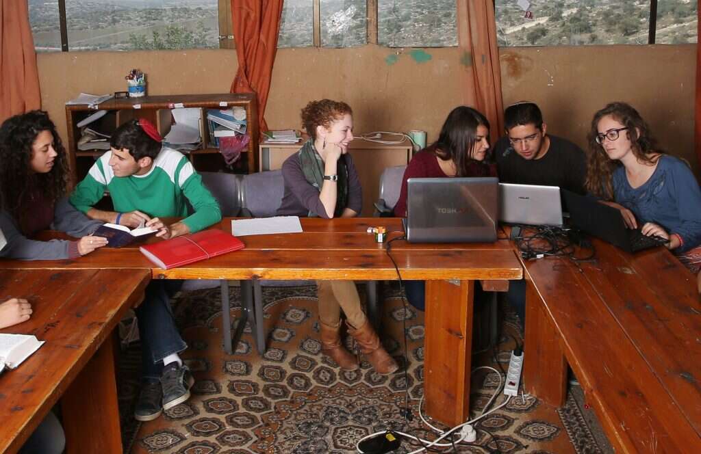 מכינת אדרת. | מרים צחי