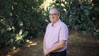 ד"ר אריאל פיקאר. | יונתן זינדל, פלאש 90