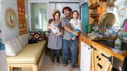 משפחת סלוין. | לירון מולדובן