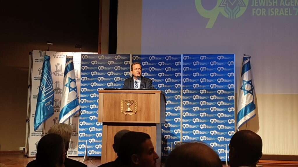 יו"ר הסוכנות היהודית יצחק בוז'י הרצוג. | הסוכנות היהודית יו"ר הסוכנות היהודית יצחק בוז'י הרצוג. | הסוכנות היהודית