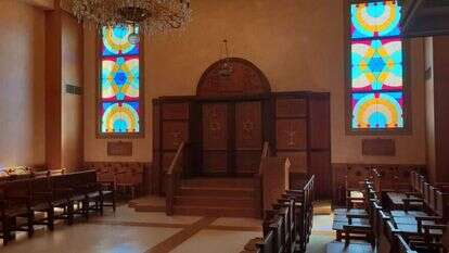 בית כנסת "עץ חיים" של הרומניוטים באתונה. | אליהו בירנבוים