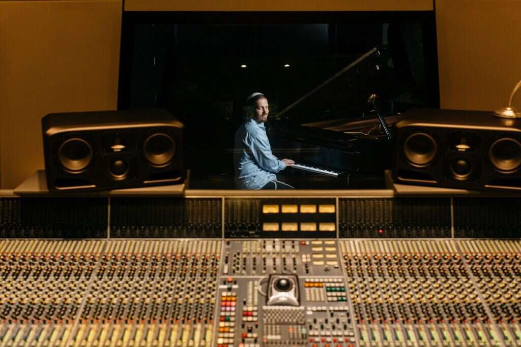 גדי פיינגולד. | אבישג שאר-ישוב