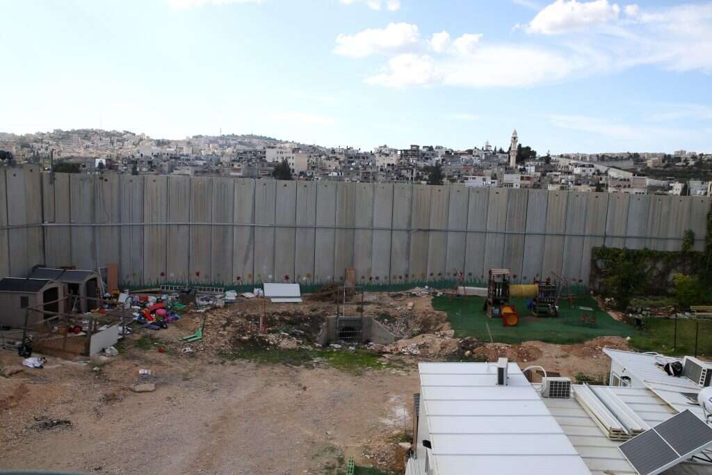 מתחם המגורים ליד קבר רחל. | מרים צחי
