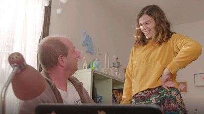 "אבא משתדל". | דוברות ויח"צ תאגיד השידור כאן