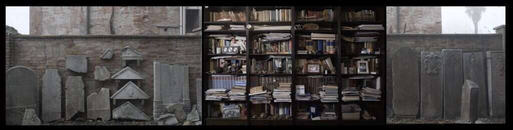 בעקבות שומר בית הקברות. מתוך המיצב "בית החיים". | אוסף מוזיאון ישראל