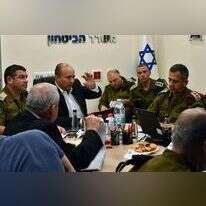 נפתלי בנט ובכירי מערכת הביטחון בהערכת מצב, השבוע. | אריאל חרמוני, משרד הביטחון