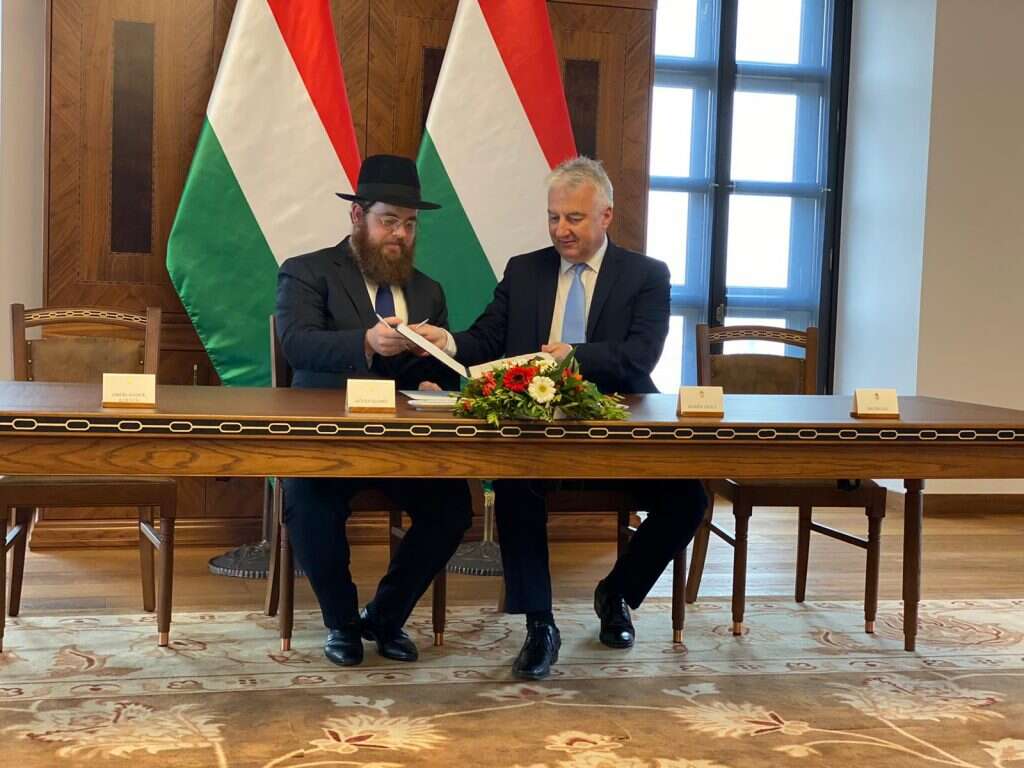 ז'ולט שמיין יחד עם הרב שלמה כובש. קרדיט: באדיבות EMIH