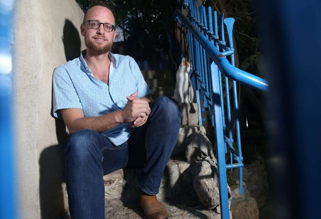 אריאל לוינסון. | מרים צחי