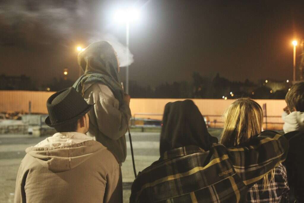 ההנחה הראשונית היא שהם רוצים לברוח. נערים משוטטים בירושלים. | מרים צחי