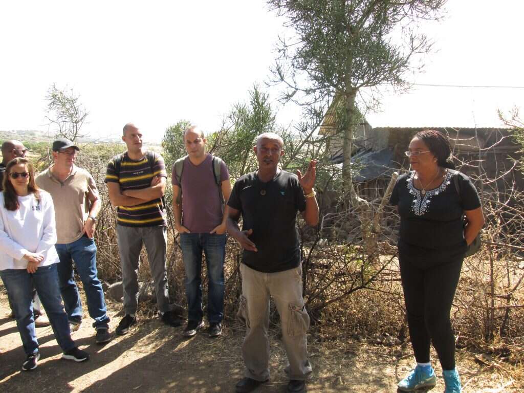 שגרירת ישראל באתיופיה לשעבר בליינש זבדיה, המדריך עמרם אקלום, ומנכ"ל מעוז ד"ר יואב הלר. שגרירת ישראל באתיופיה לשעבר בליינש זבדיה, המדריך עמרם אקלום, ומנכ"ל מעוז ד"ר יואב הלר.
