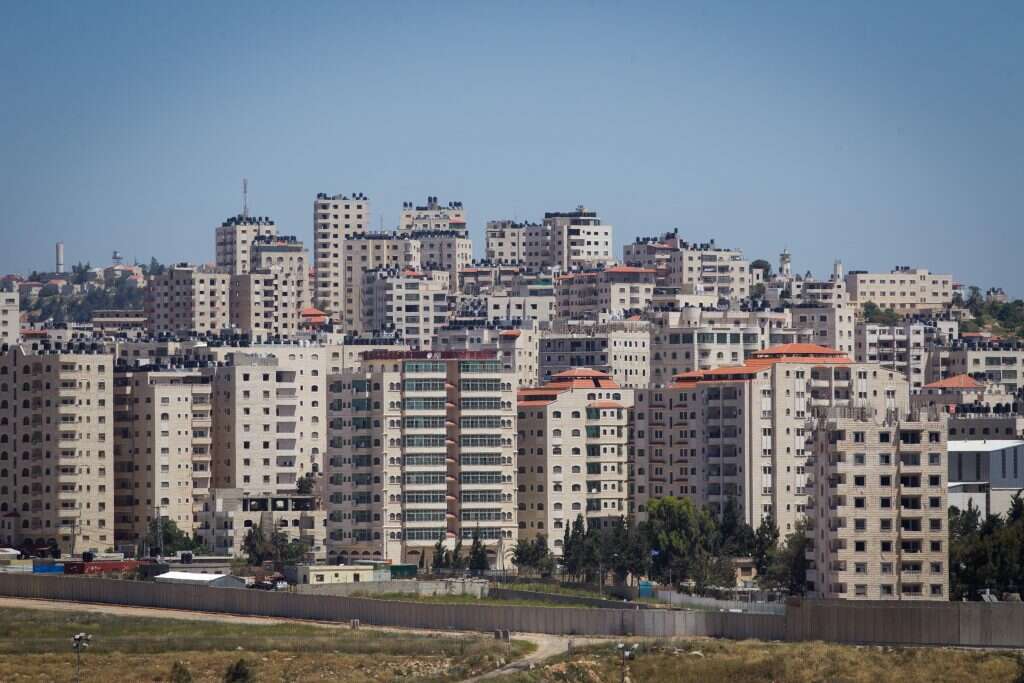 כפר-עקב במזרח ירושלים. | מרים אלסטר, פלאש 90 כפר-עקב במזרח ירושלים. | מרים אלסטר, פלאש 90