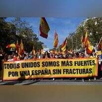 הפגנה נגד היפרדות בקטלוניה. | AFP