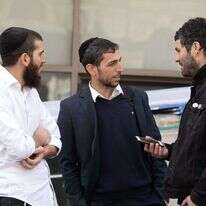 מאה שערים. | יוסי אלוני