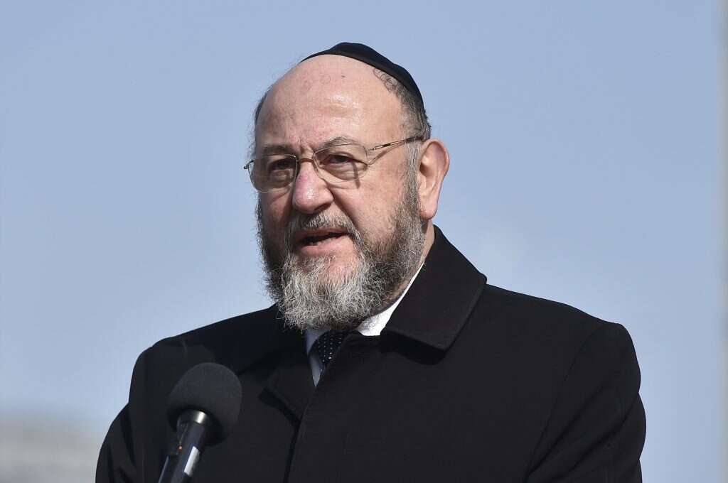 הרב הראשי של הממלכה המאוחדת אפרים מירביס. | EPA הרב הראשי של הממלכה המאוחדת אפרים מירביס. | EPA