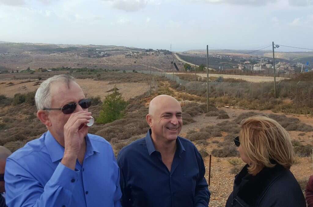 בני גנץ בסיור הבוקר ביישובי גבול לבנון. | יאיר קראוס